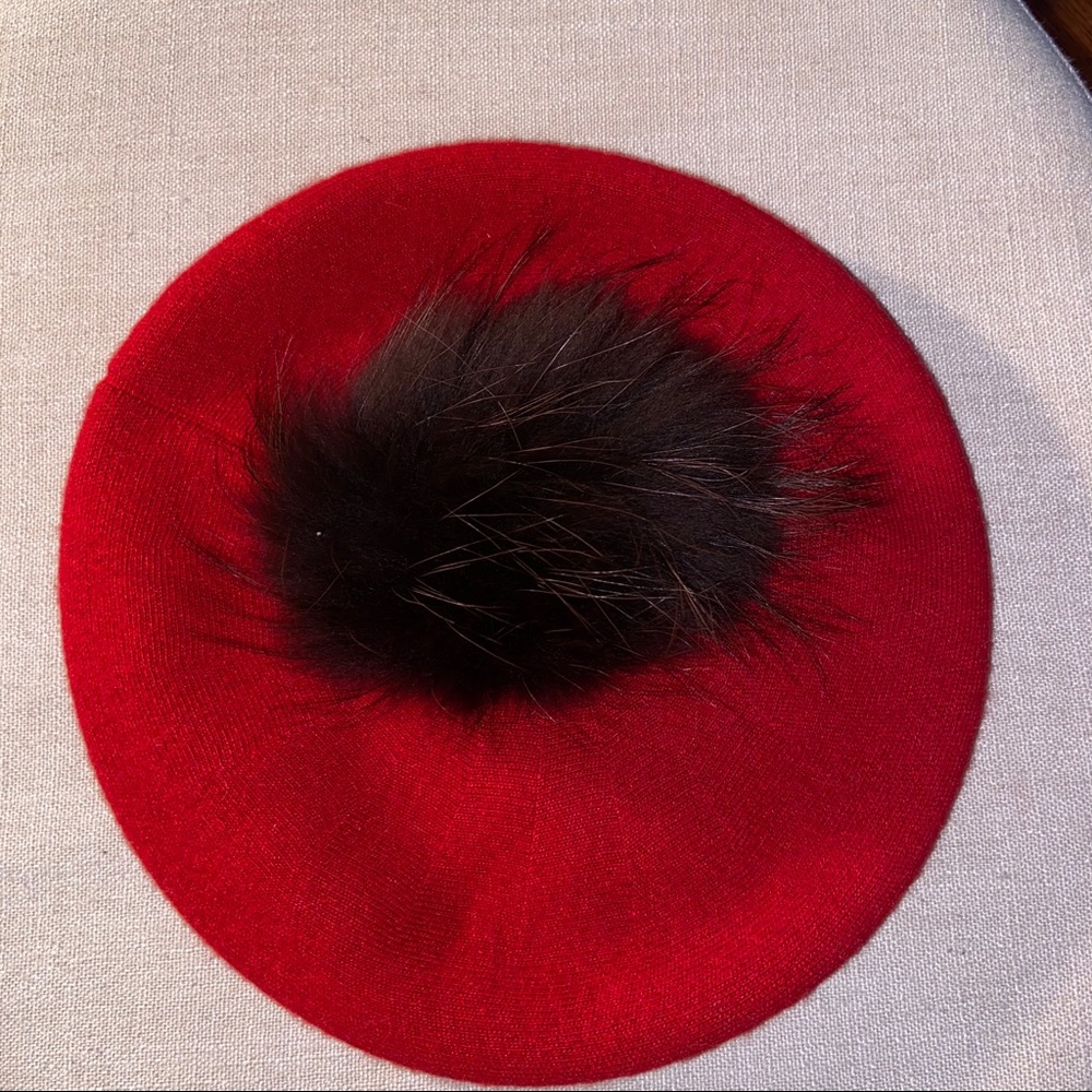 Red pretty simple (store) beret hat